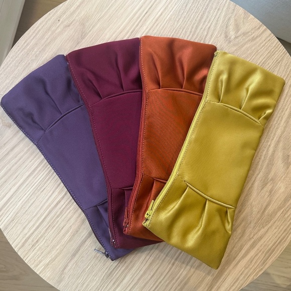 Brontibay Paris - Deep Purple Satin Bow Clutch Purse with Zip - Picture 10 of 10